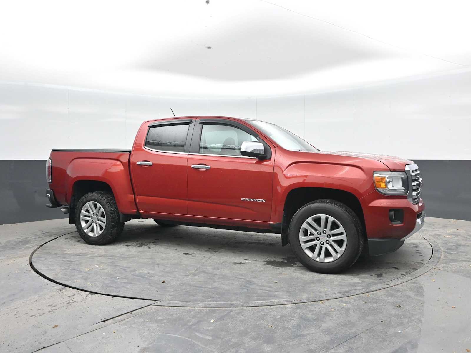 Used 2015 GMC Canyon SLT w/ Driver Alert Package AWD/4WD image 8