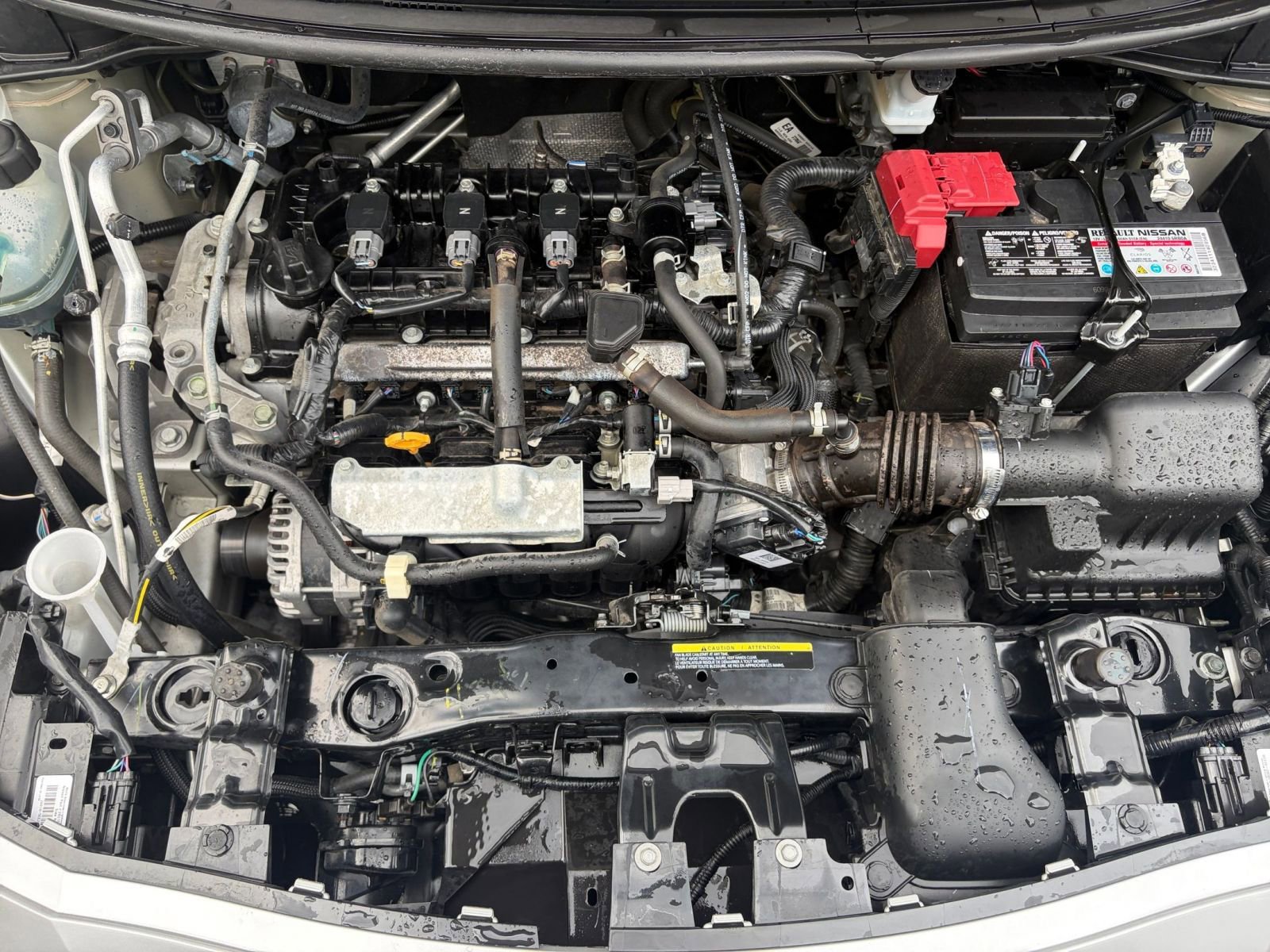 Used 2025 Nissan Versa SV FWD image 31