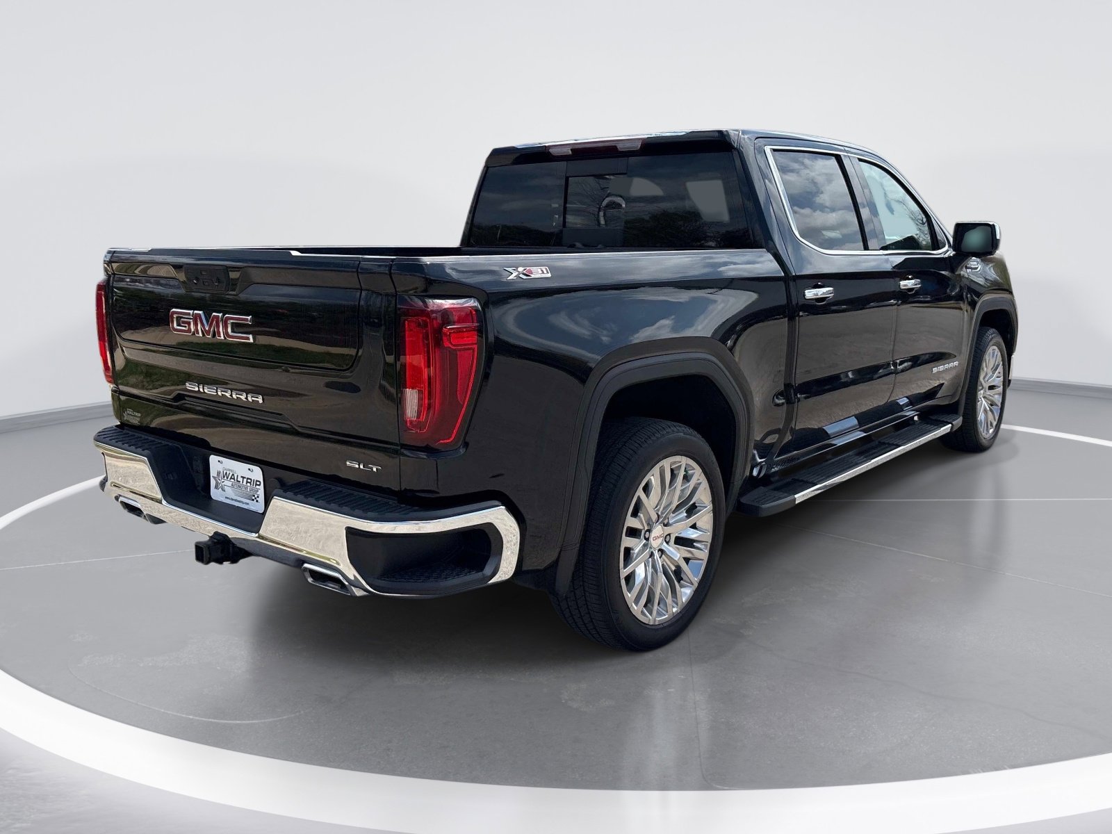 Certified 2023 GMC Sierra 1500 SLT w/ SLT Convenience Package image 8