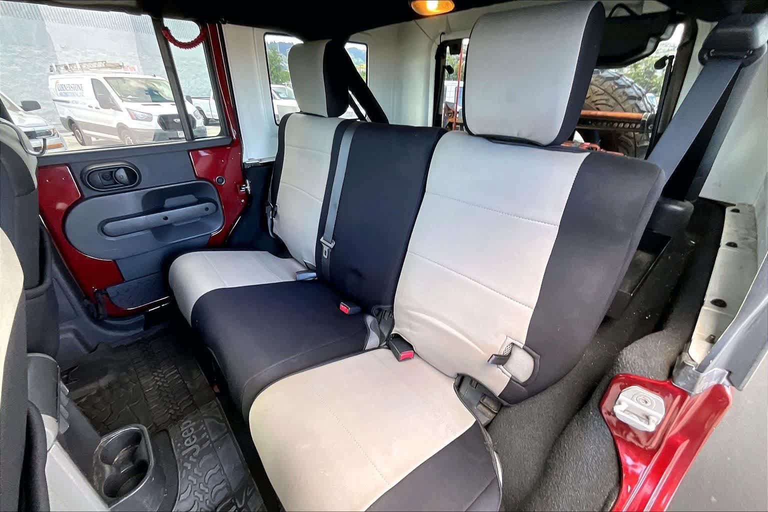 Used 2009 Jeep Wrangler Unlimited Rubicon w/ Trailer Tow Group AWD/4WD image 29