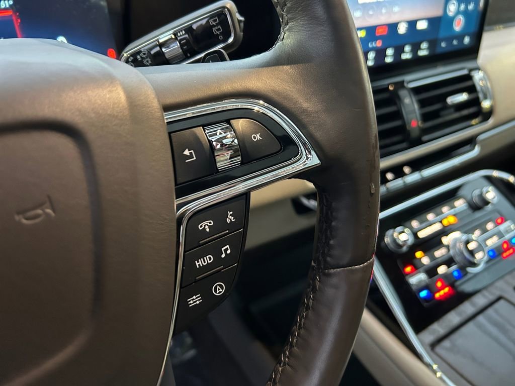 Used 2023 Lincoln Navigator Reserve image 18
