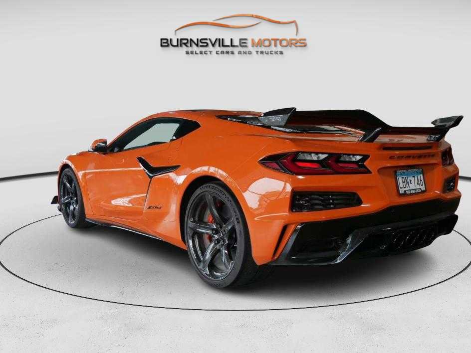 Used 2023 Chevrolet Corvette Z06 w/ Z07 Performance Package image 5