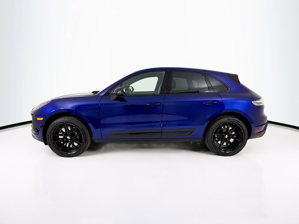 Certified 2024 Porsche Macan GTS image 2