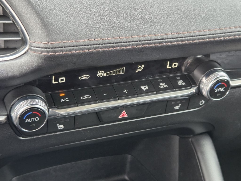 Used 2025 MAZDA MAZDA3 s FWD image 19