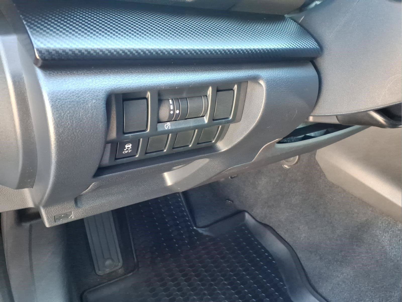 Used 2018 Subaru Crosstrek 2.0i Premium AWD/4WD image 19