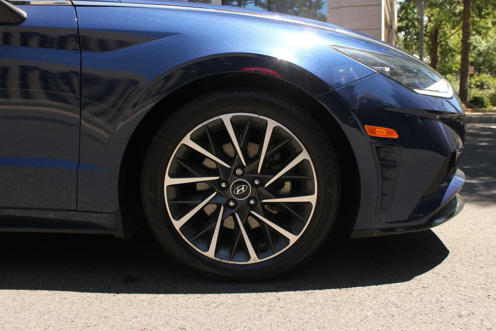 Used 2020 Hyundai Sonata Limited FWD image 4