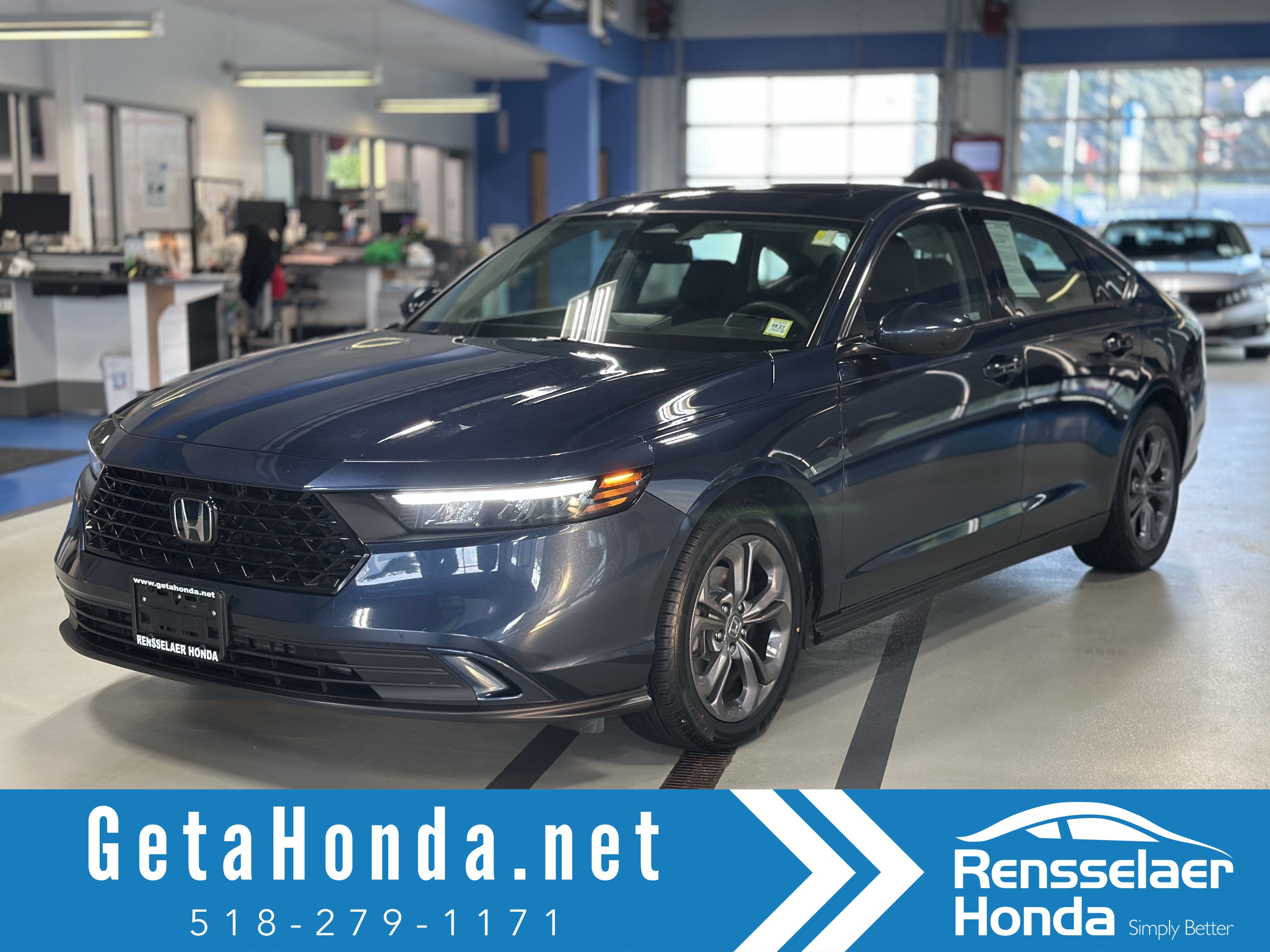 Used 2023 Honda Accord EX image 1