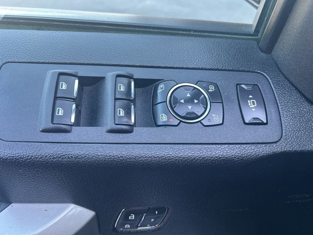 Used 2019 Ford F250 Lariat w/ Lariat Ultimate Package AWD/4WD image 14