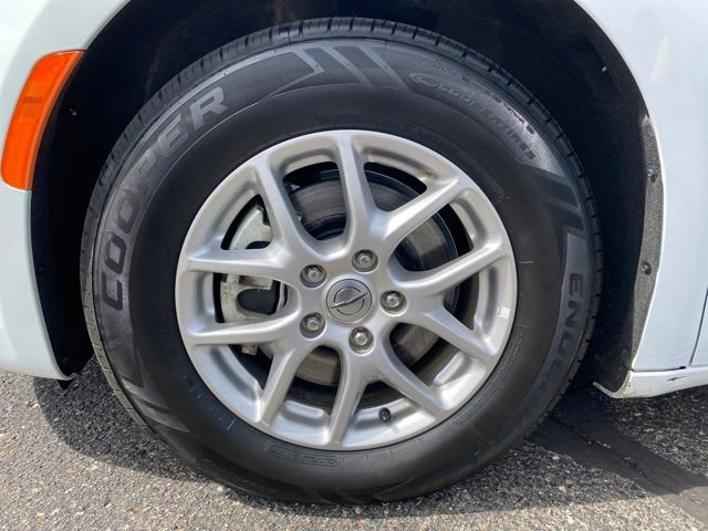 Used 2024 Chrysler Pacifica Touring-L image 21