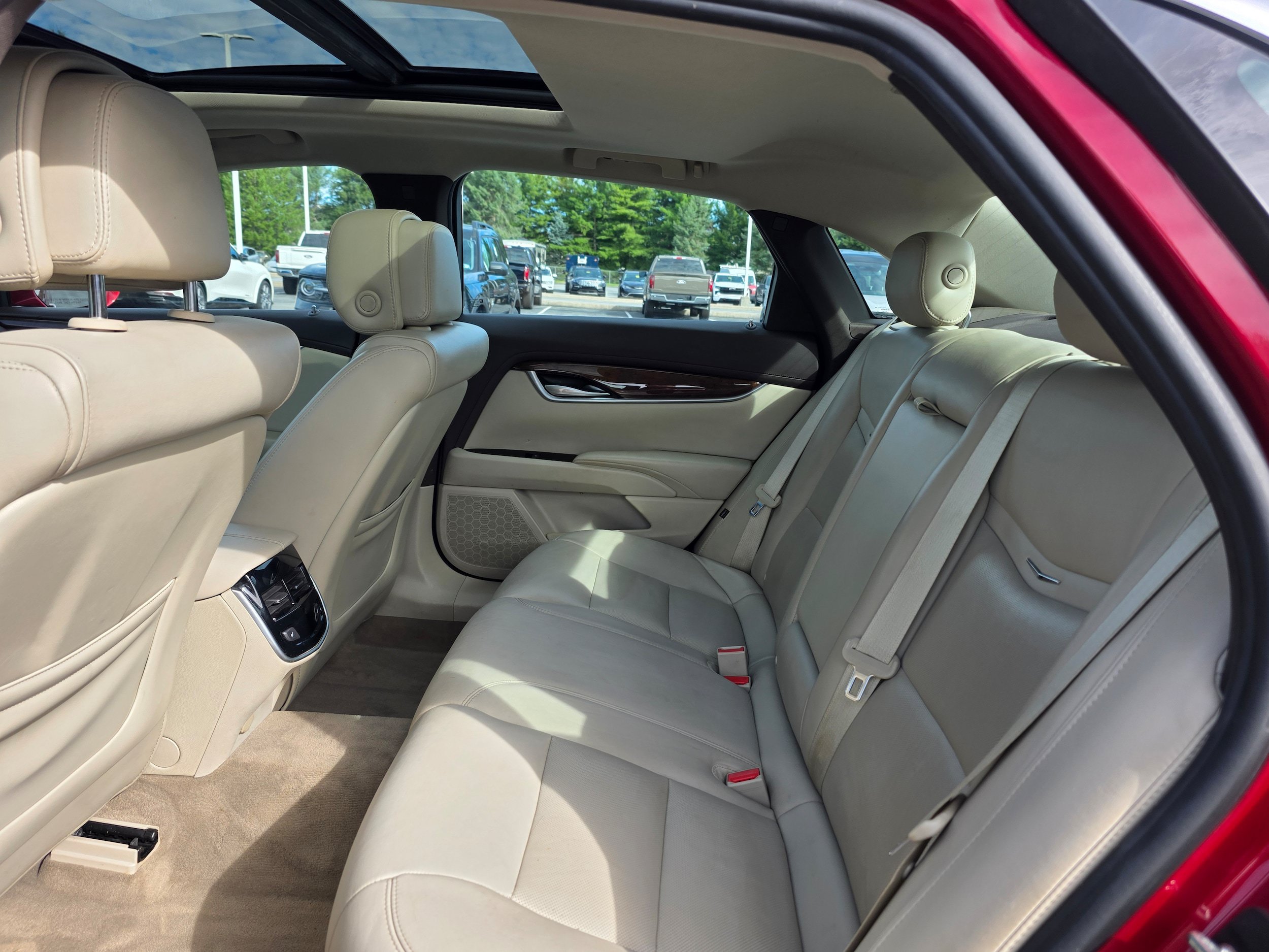 Used 2013 Cadillac XTS Luxury w/ Driver Awareness Package AWD/4WD image 10