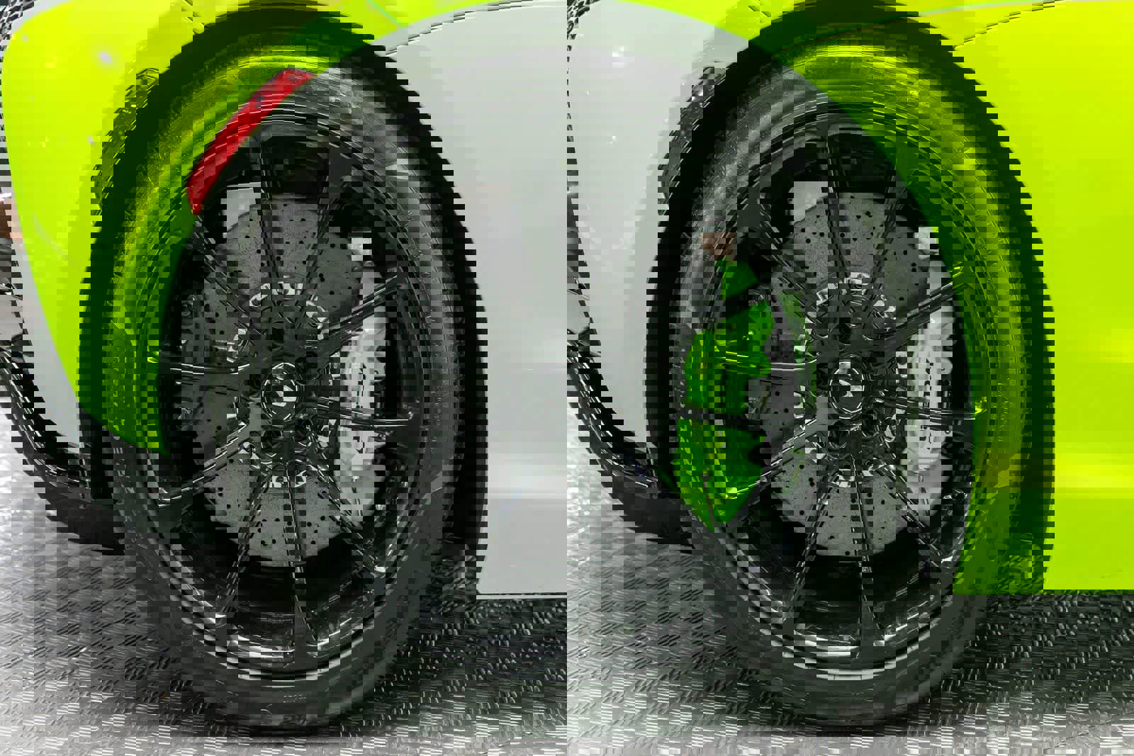 New 2026 McLaren Artura image 40