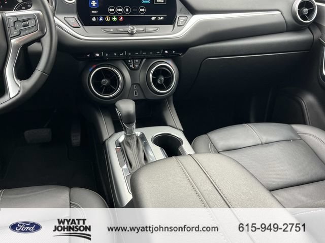 Used 2024 Chevrolet Blazer LT FWD image 17