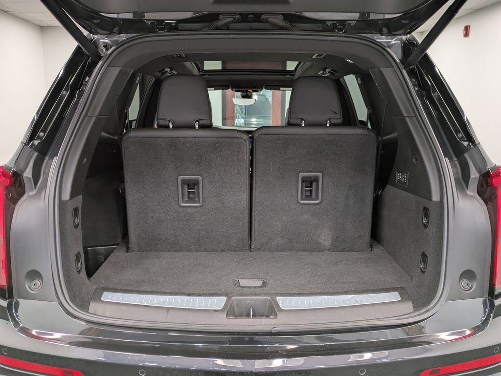 Used 2020 Cadillac XT6 Premium Luxury image 24