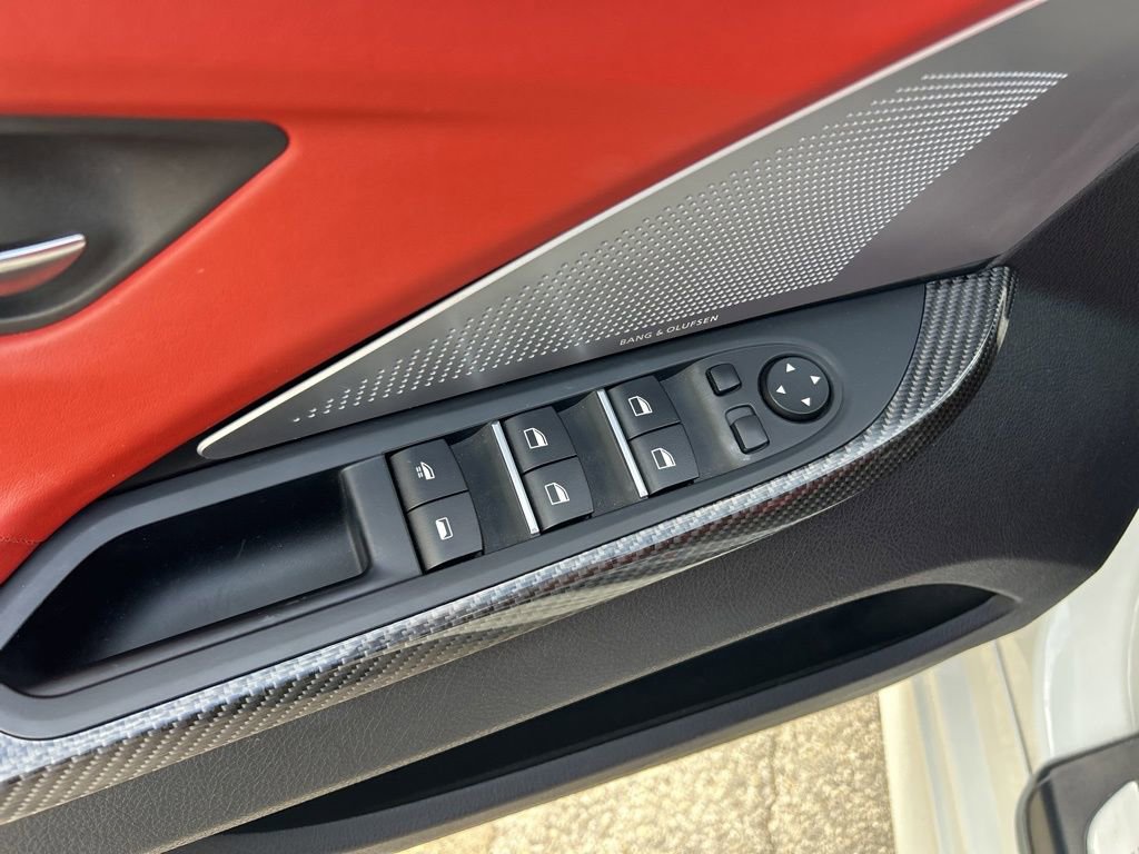 Used 2016 BMW M6 Convertible image 31