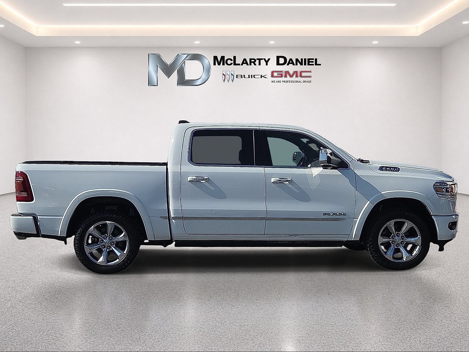 Used 2020 RAM 1500 Limited AWD/4WD image 15
