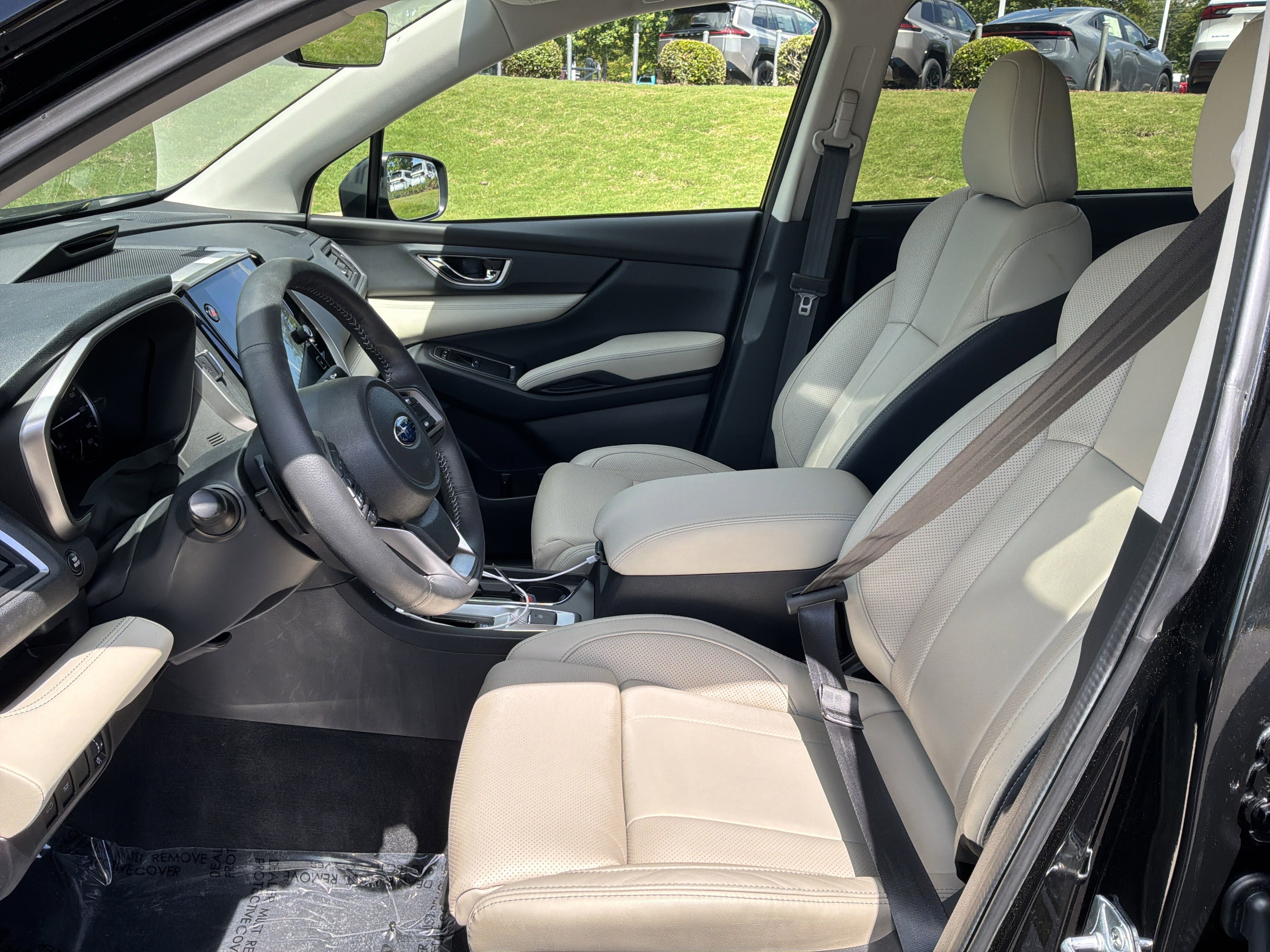 Used 2023 Subaru Ascent Limited AWD/4WD image 16