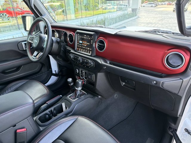 Used 2023 Jeep Gladiator Rubicon w/ LED Lighting Group AWD/4WD image 19