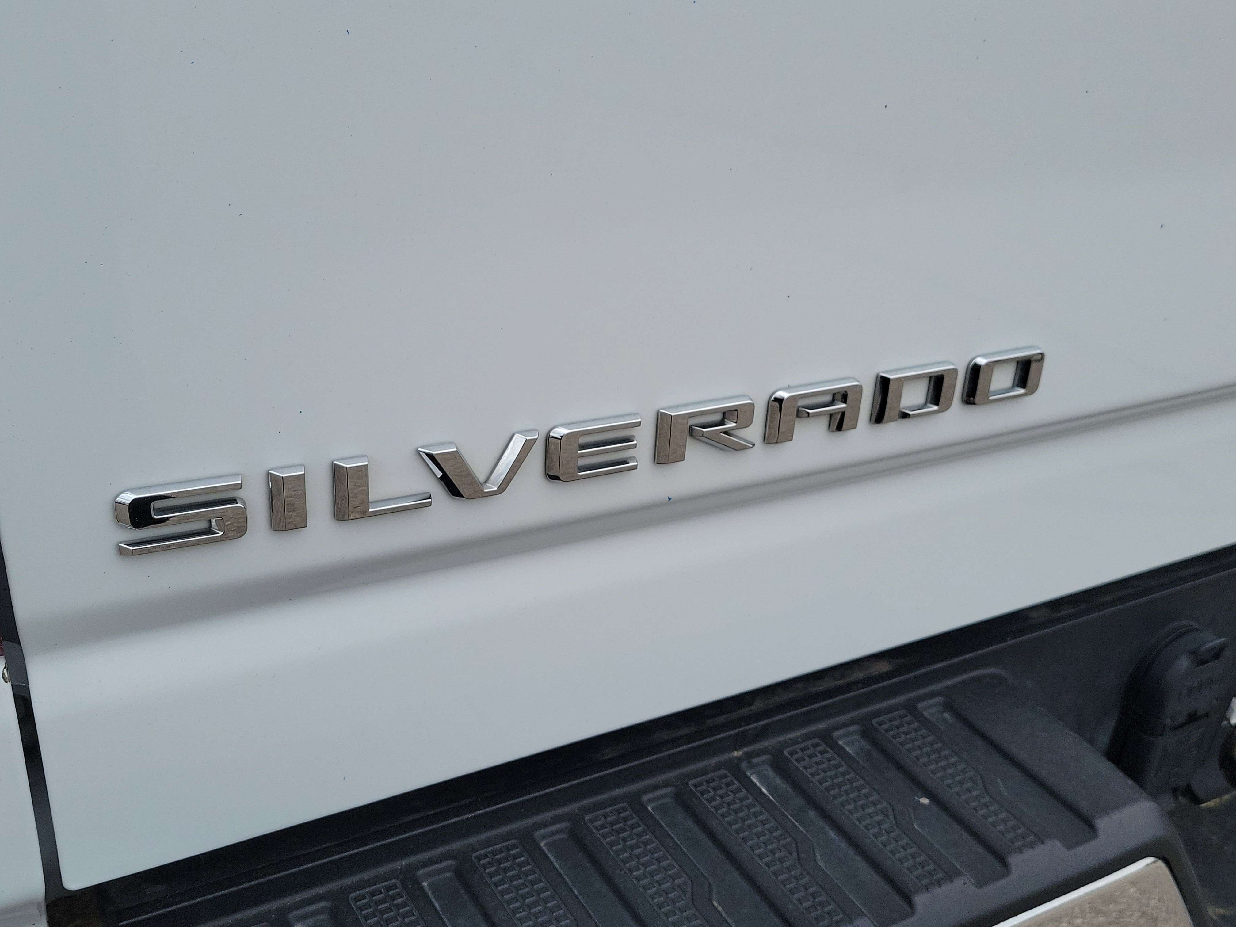 Used 2024 Chevrolet Silverado 2500 LT image 6