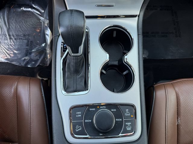 Used 2021 Jeep Grand Cherokee Summit w/ Platinum Series Group AWD/4WD image 22