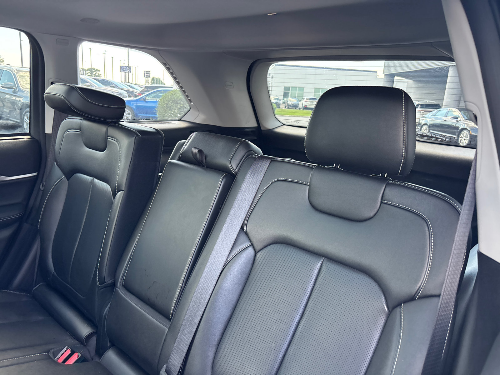 Used 2023 Jeep Grand Cherokee 30th Anniversary AWD/4WD image 25