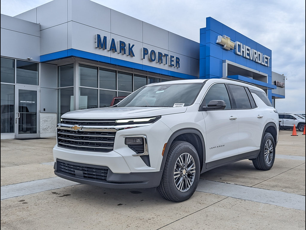 New 2026 Chevrolet Traverse LT w/ LPO, Floor Liner Package FWD image 1