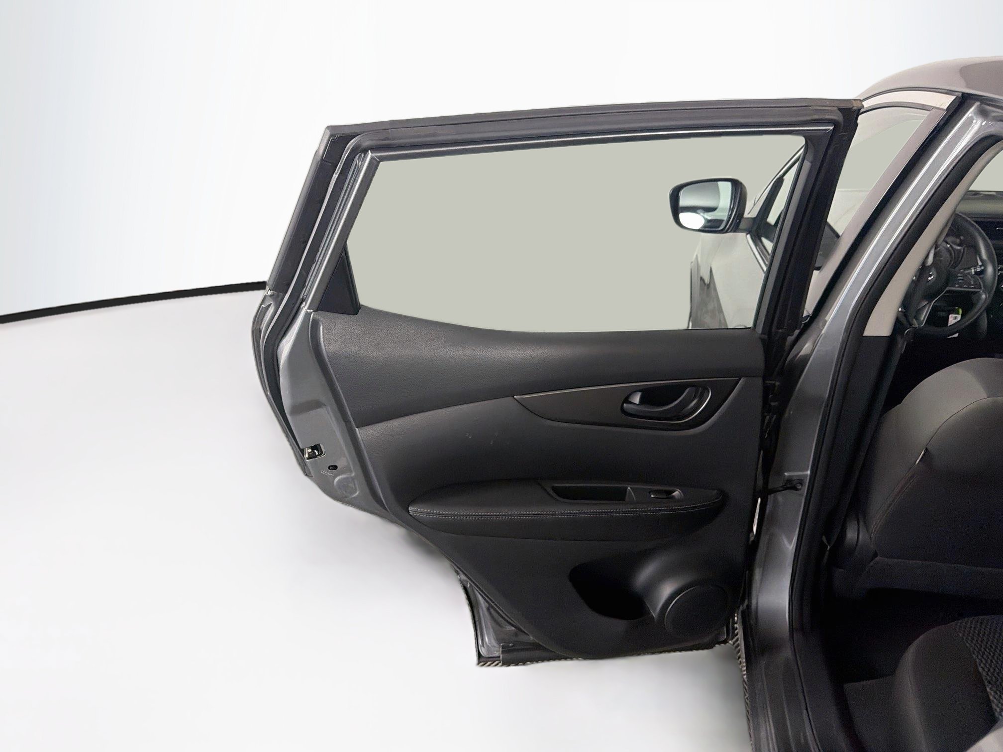 Used 2018 Nissan Rogue Sport S FWD image 25