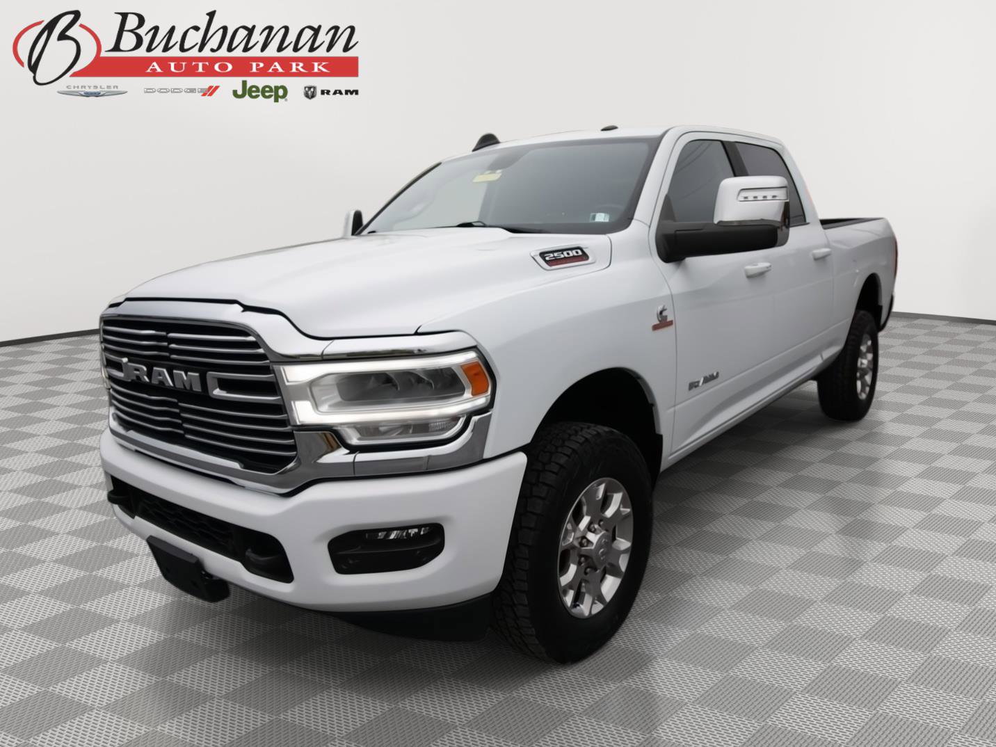 Used 2024 RAM 2500 Laramie AWD/4WD image 1