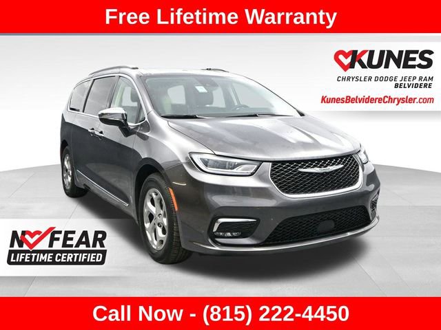 Used 2023 Chrysler Pacifica Limited FWD image 1