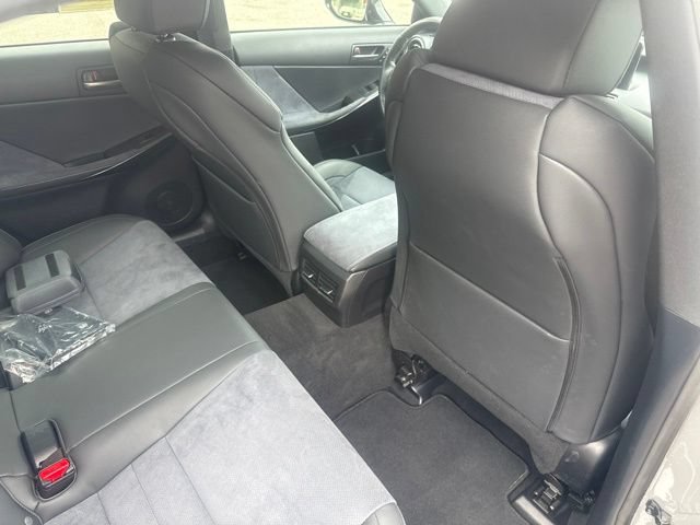 Used 2022 Lexus IS 500 w/ Accessory Package RWD image 17
