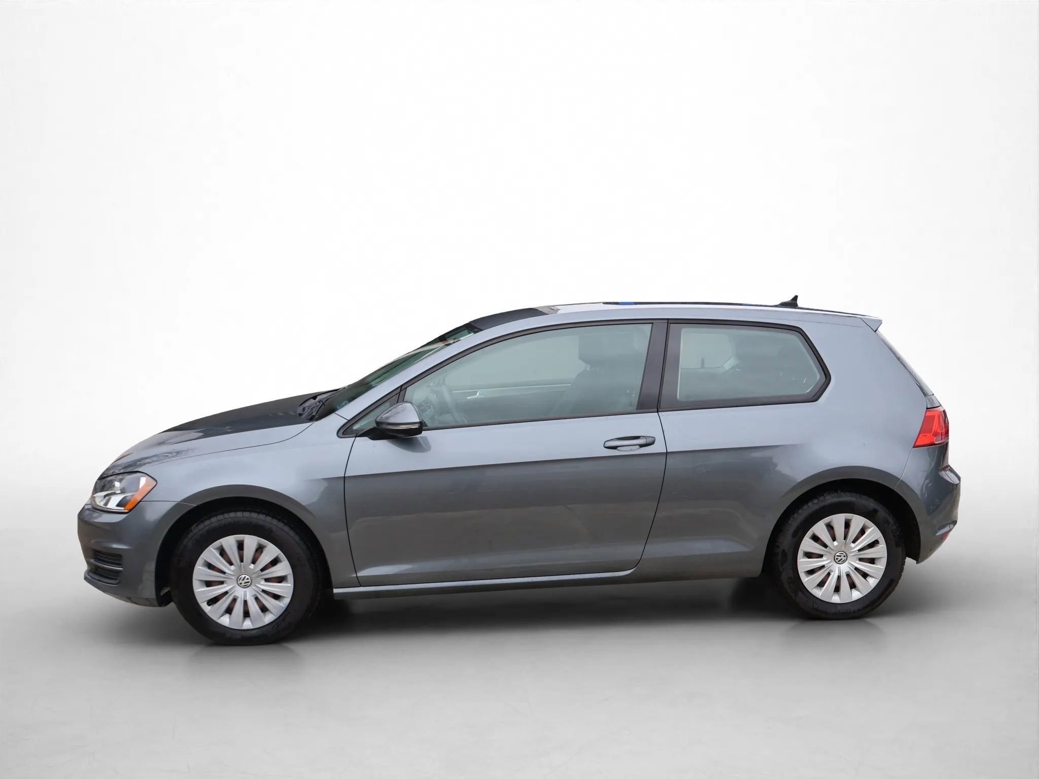 Used 2015 Volkswagen Golf Launch Edition image 2
