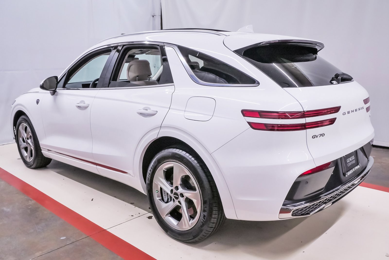 Certified 2026 Genesis GV70 2.5T Select image 8