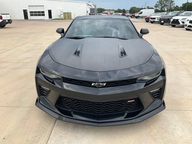 Used 2018 Chevrolet Camaro SS RWD image 37