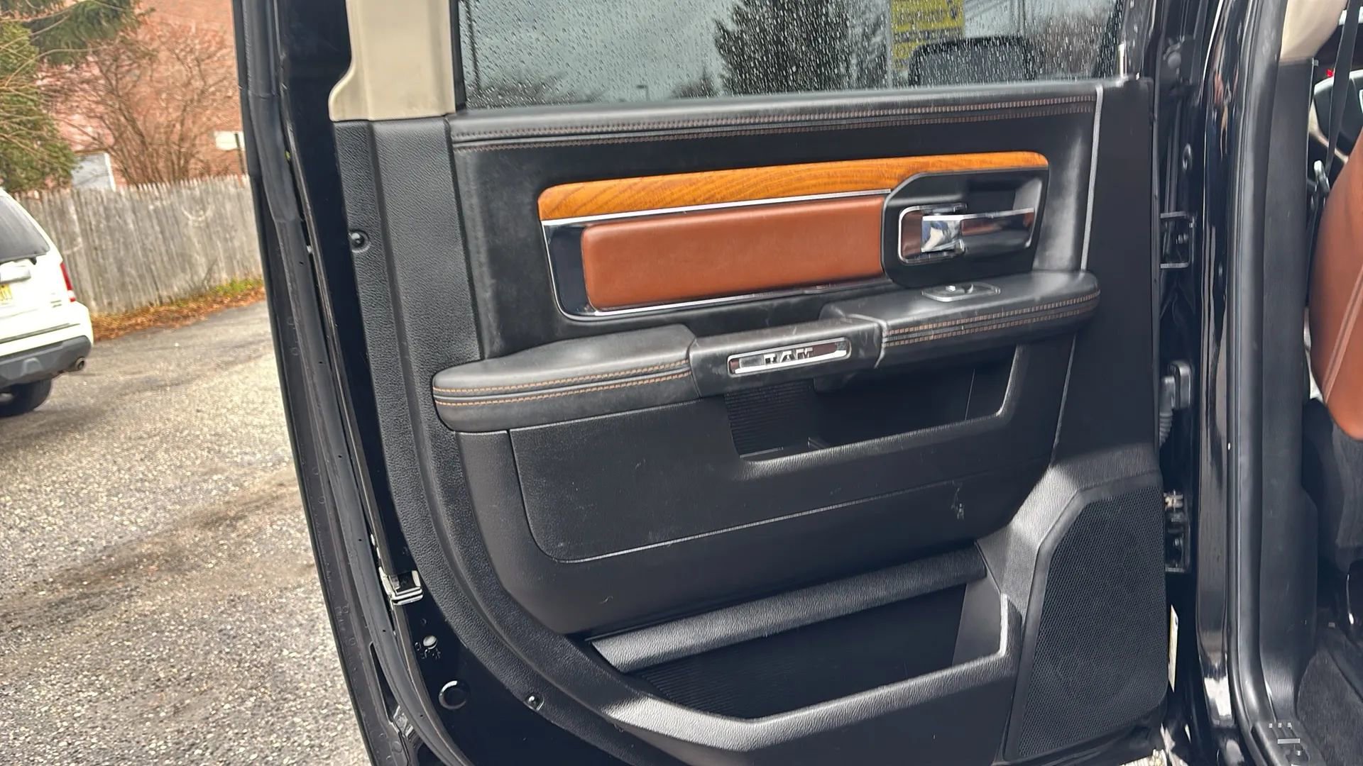 Used 2014 RAM 1500 Laramie Longhorn w/ Convenience Group image 11