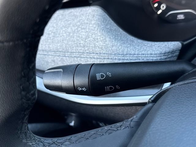 Used 2024 Jeep Compass Latitude image 17