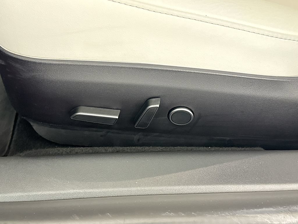 Used 2021 Tesla Model 3 Long Range AWD/4WD image 19