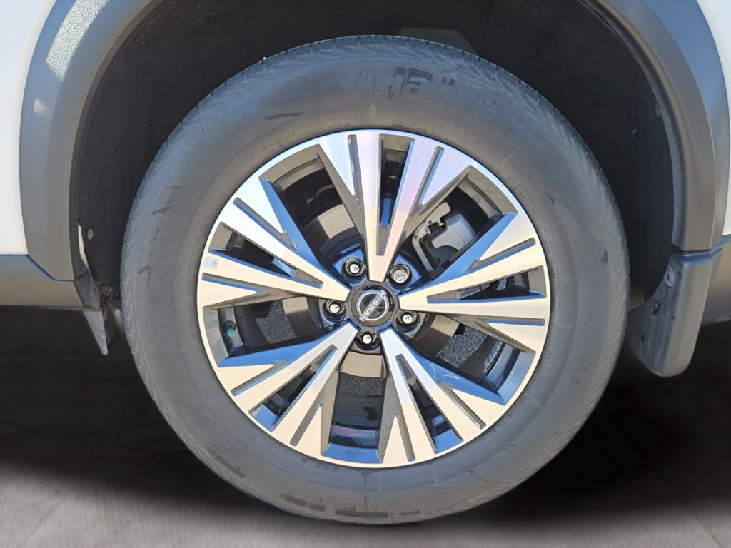 Used 2023 Nissan Rogue SV w/ SV Premium Package image 36