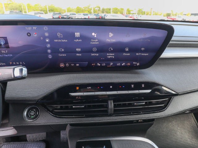 Used 2025 Buick Enclave Preferred AWD/4WD image 19
