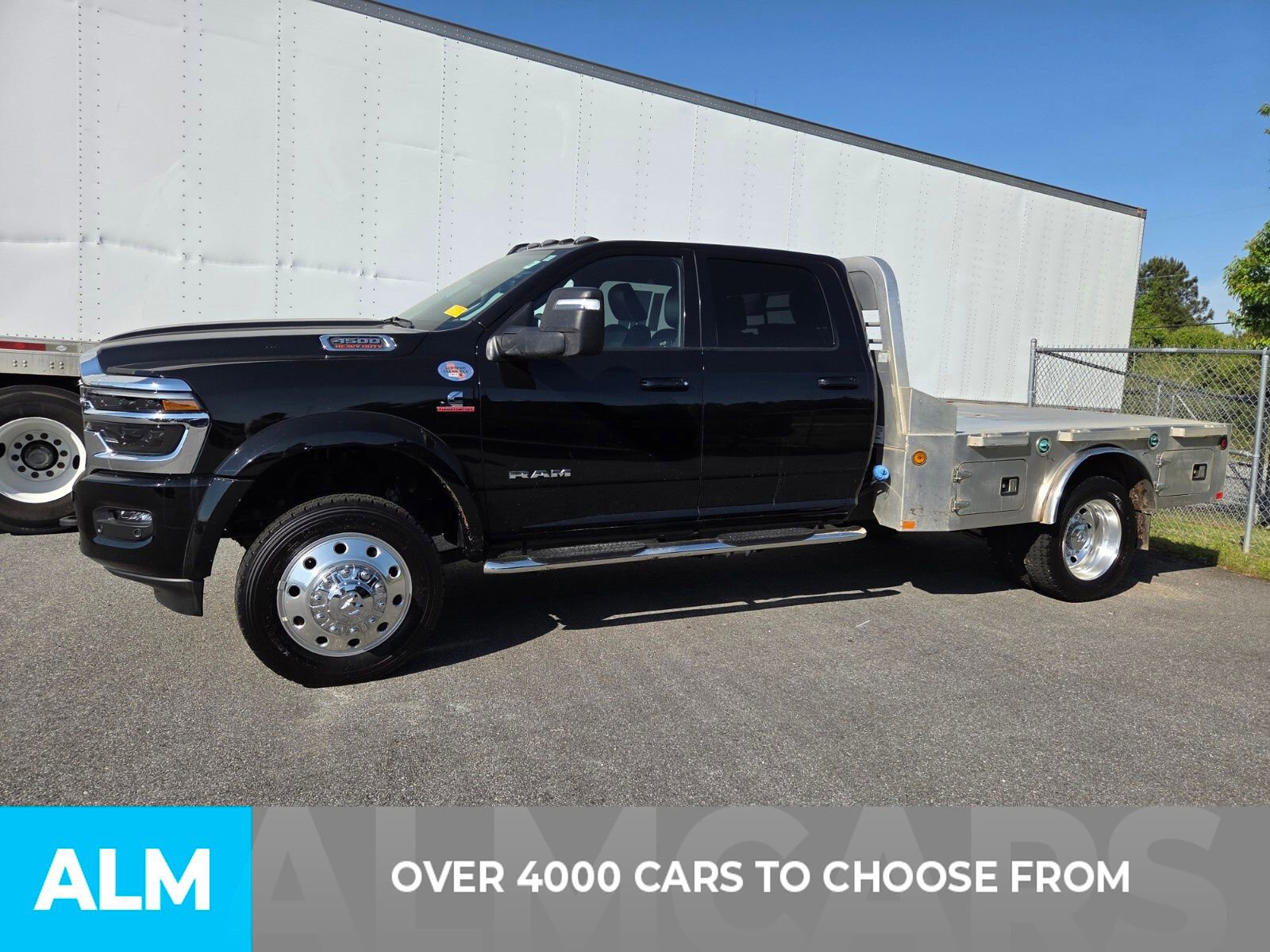 Used 2025 RAM 4500 4x4 Crew Cab DRW w/ Laramie Trim Package image 3