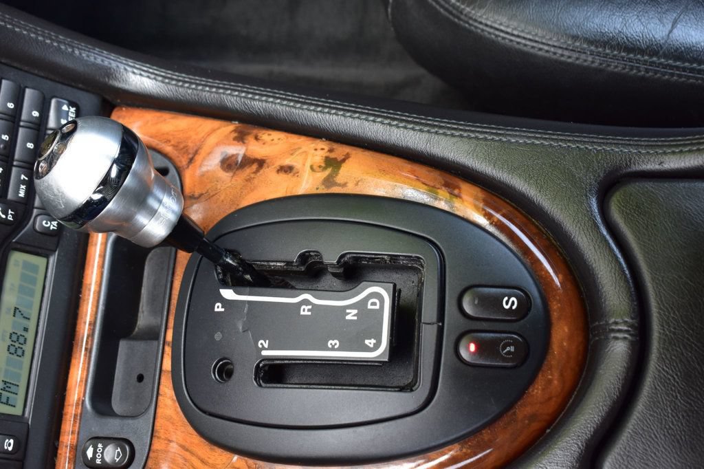 Used 2002 Jaguar XK8 Convertible RWD image 28