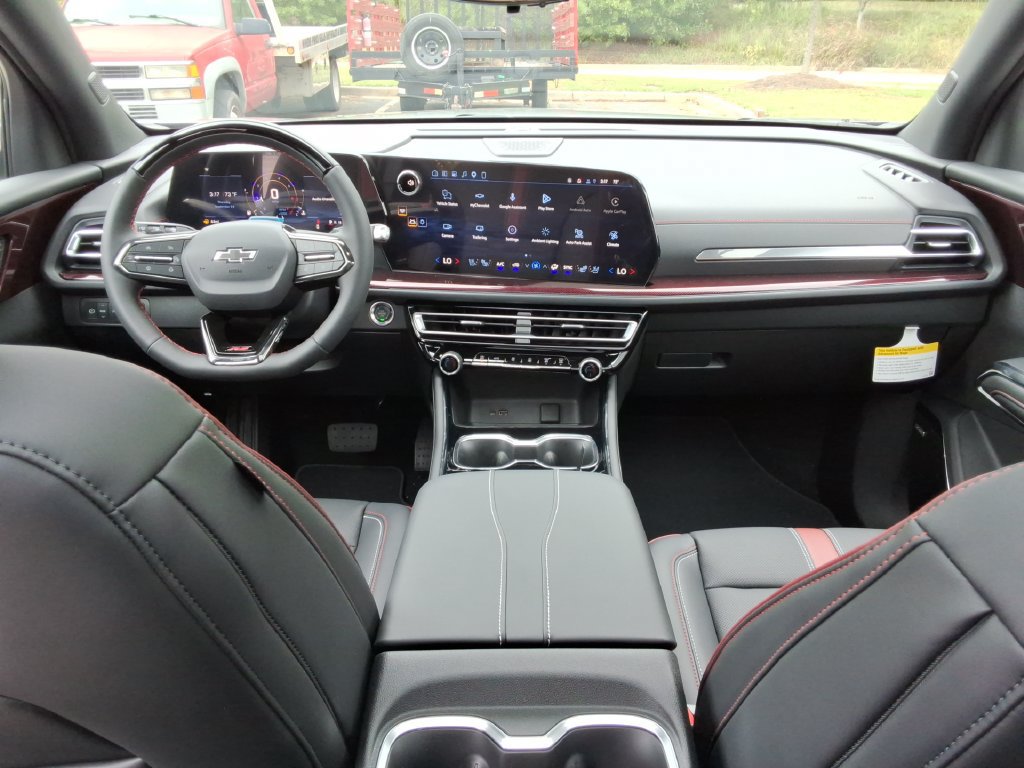 New 2027 Chevrolet Traverse RS FWD image 18