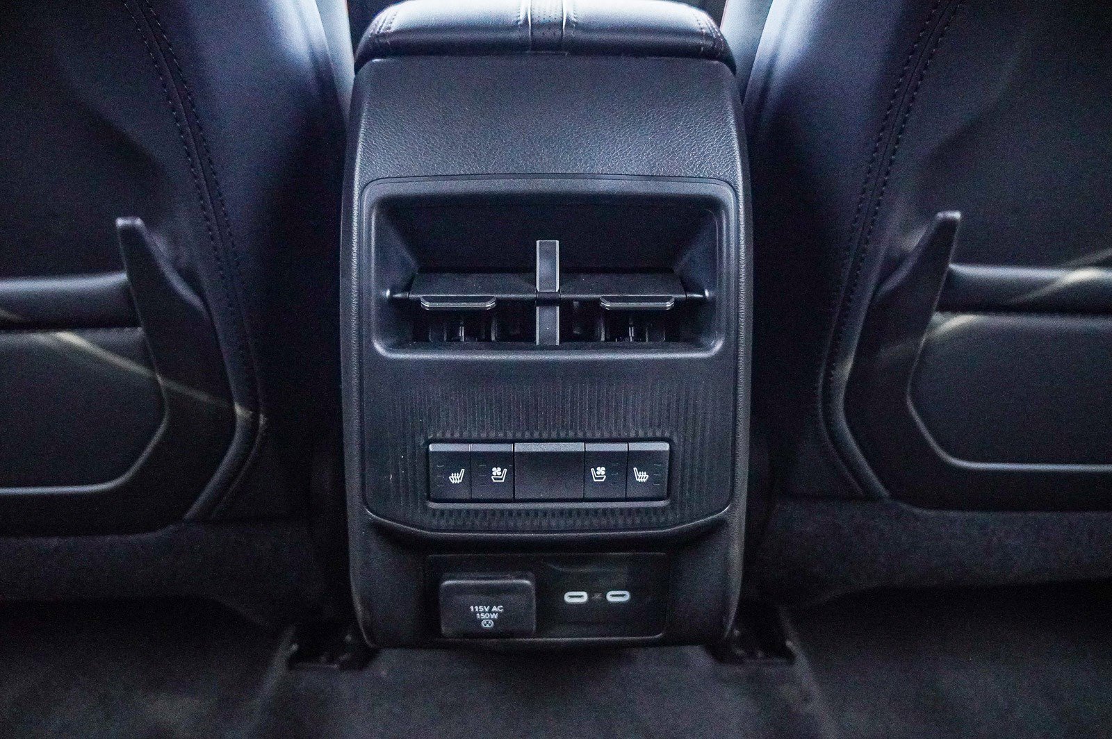 Used 2024 Jeep Wagoneer Launch Edition image 19