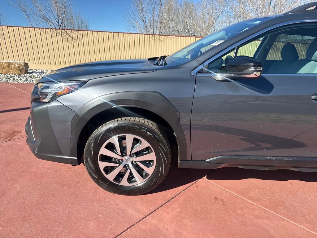 Used 2023 Subaru Outback Premium image 32