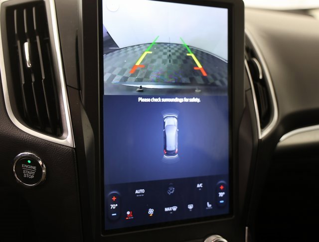 Used 2024 Ford Edge Titanium image 10