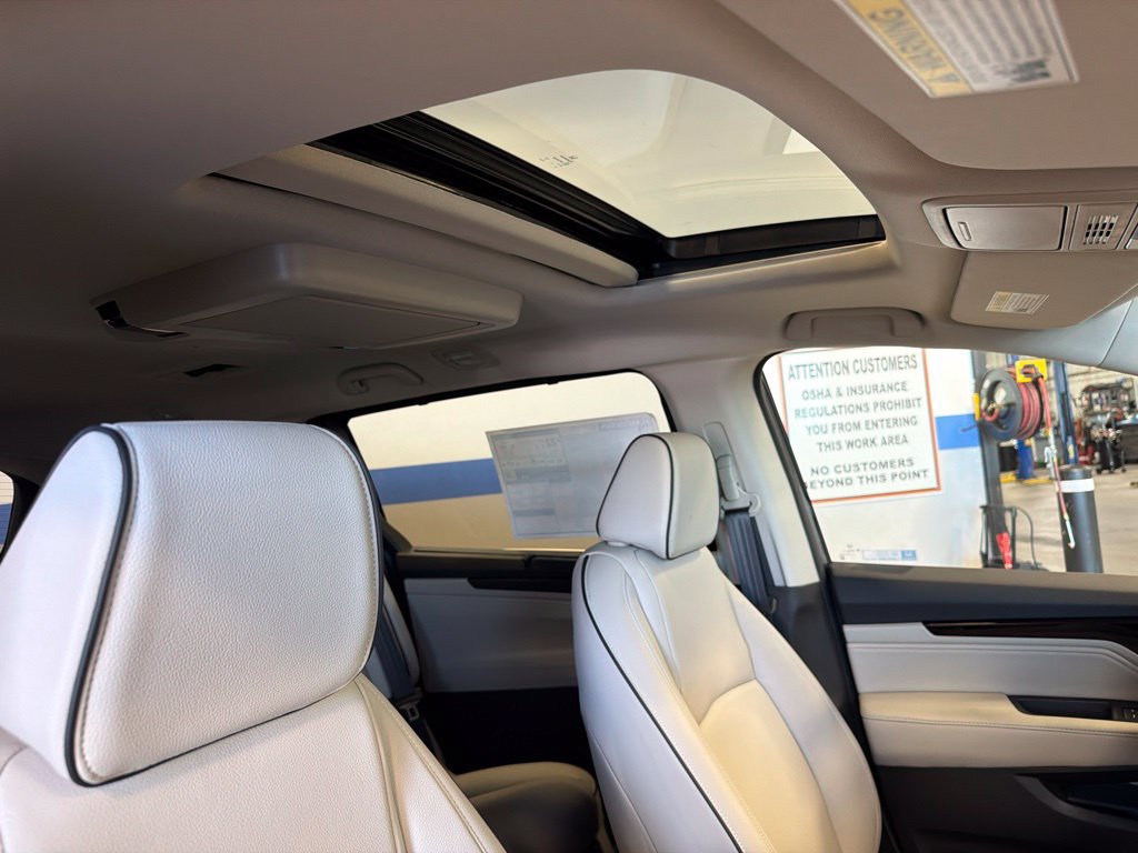 New 2027 Honda Odyssey Touring image 30