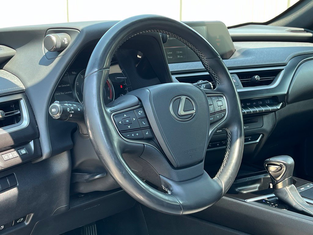 Used 2019 Lexus UX 250h w/ Premium Package AWD/4WD image 19