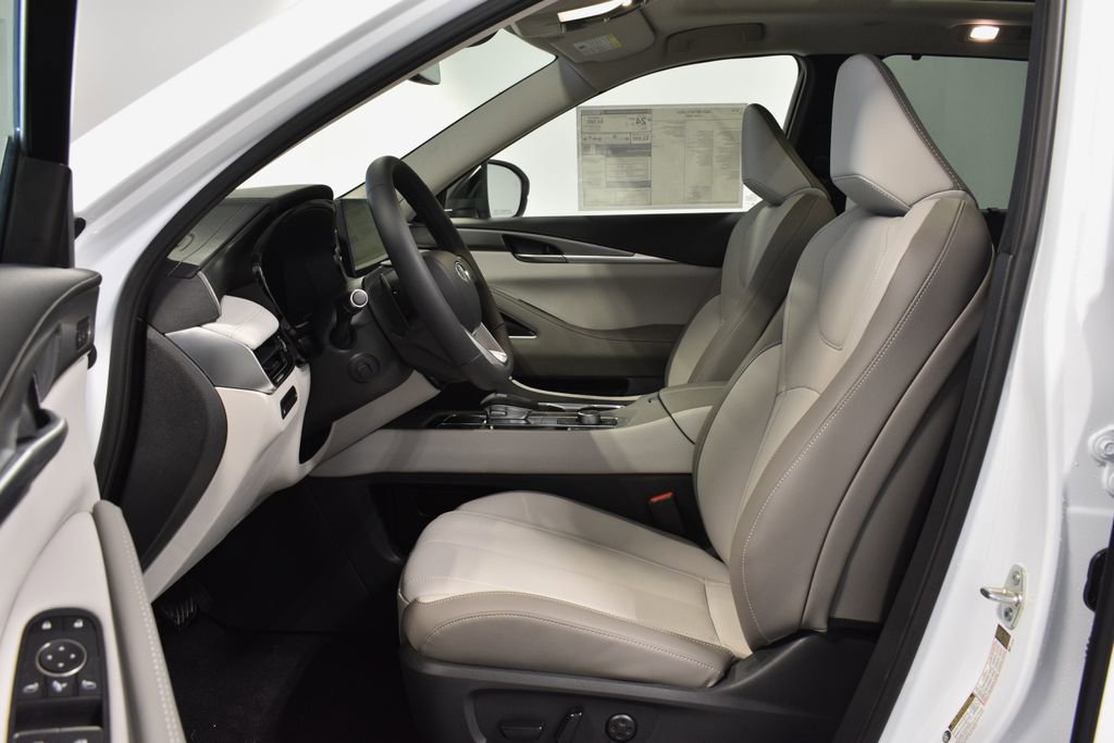 New 2026 INFINITI QX60 Luxe w/ Cargo Package image 11