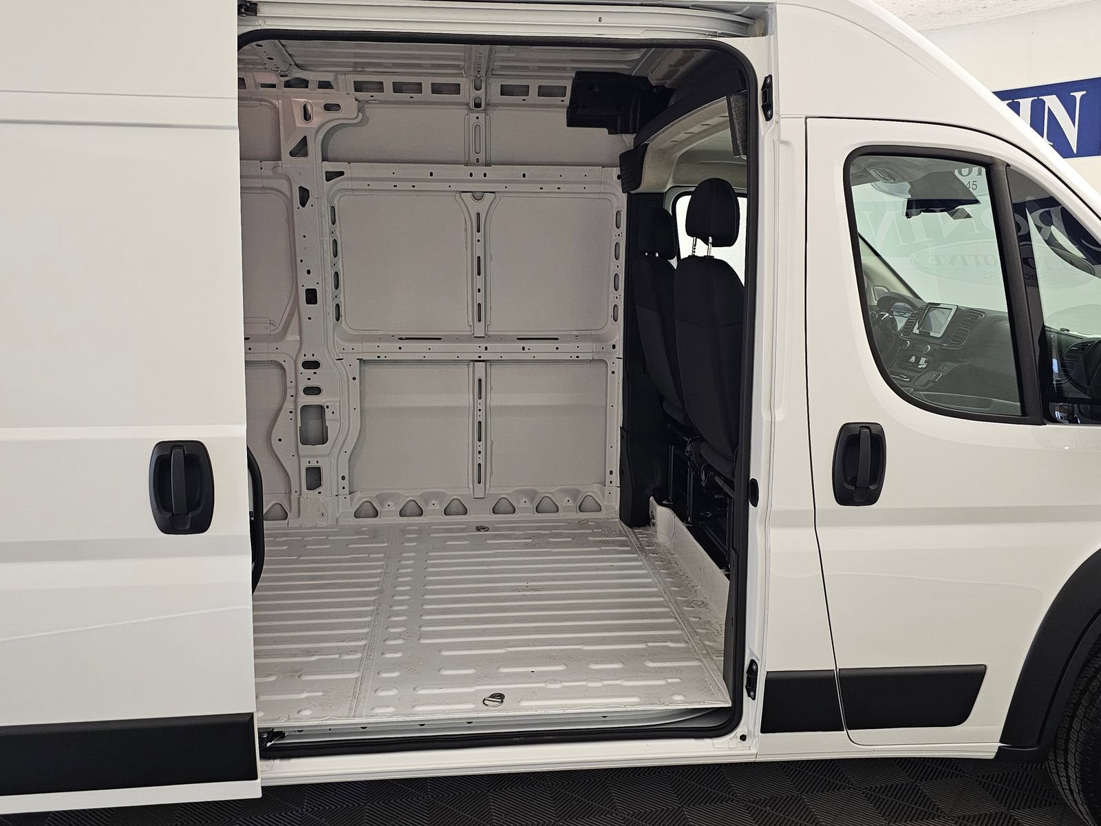 New 2026 RAM ProMaster 3500 FWD image 19