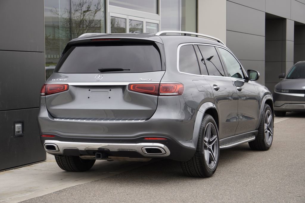 Used 2022 Mercedes-Benz GLS 450 4MATIC image 2