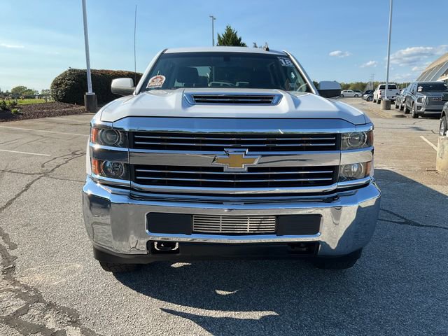 Used 2018 Chevrolet Silverado 2500 LT AWD/4WD image 2