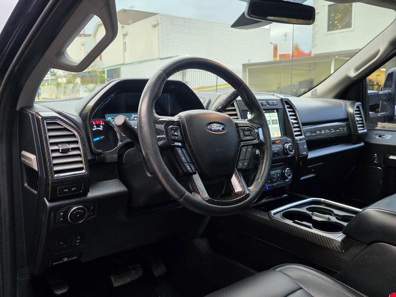 Used 2017 Ford F250 Lariat w/ Lariat Ultimate Package AWD/4WD image 14